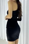 Tek Omuzlu Siyah Büzgü Detay Kadife Kumaş Mini Abiye Elbise