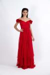 Kırmızı Çiçek Detaylı Düşük Kol Drapeli Saten Uzun Abiye Elbise