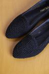 Siyah İşlemeli Ayakkabı