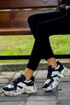 Siyah Funie Cilt Beyaz Detaylı Bağcıklı Spor Ayakkabı