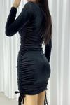 Siyah Yanları Büzgü Detay Uzun Kol Kadife Mini Elbise