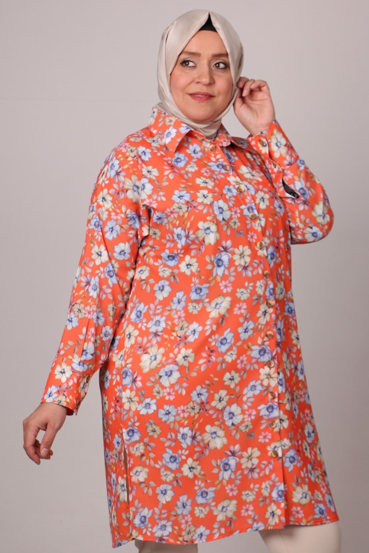 Moda Rosa Manolya Desen Oranj Büyük Beden Desenli Düşük Kol Jesica Gömlek