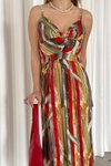 Askılı Renkli Desenli Kruvaze Yaka Dokuma Viskon Midi Elbise