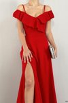 Kırmızı Madonna Yaka Yırtmaç Detaylı Askılı Krep Kumaş Uzun Abiye Elbise