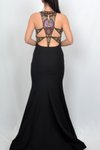 Siyah Üst Kısmı Renkli Pul İşlemeli Uzun Abiye Elbise