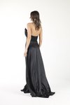 Straplez Siyah Üst Kısmı Simli Saten Uzun Abiye Elbise