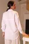 Beyaz Cepli Uzun Kollu Gömlek
