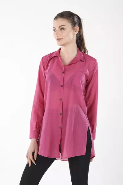 Pembe Yanı Yırtmaçlı Uzun Gömlek