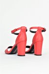 Kırmızı Tek Bantlı 9cm Topuklu Sandalet