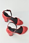 Kırmızı Tek Bantlı 9cm Topuklu Sandalet
