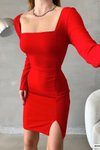 Kırmızı Kare Yaka Uzun Kol Yırtmaç Detay İthal Krep Kumaş Mini Elbise