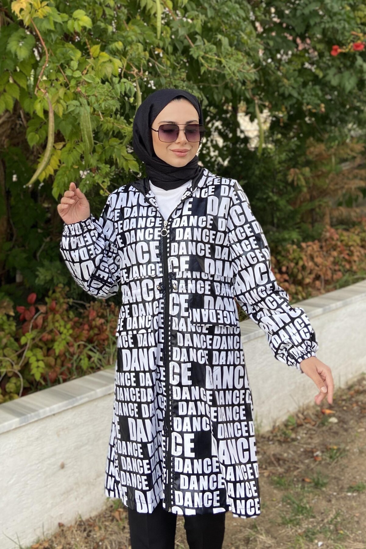 Siyah Fermurlı Beli Büzgülü Tençkot Yağmurluk - meqlife