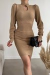 Kahverengi Damla Yaka Standart Beden Uzun Kol Mini Triko Elbise