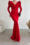 Kırmızı Omuzları Volan Detay Uzun Kol Kuşaklı İthal Krep Kumaş Abiye Elbise