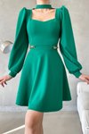 Yeşil Zincir Detay Pencere Yaka İthal Krep Kumaş Uzun Kol Mini Elbise
