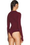 Bordo Parmak Geçmeli Patlı V Yaka İpek Jarse Bodysuit