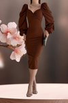Kahverengi Prenses Kol Yırtmaç Detaylı Kalp Yaka Midi Boy Elbise