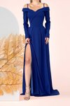 Saks Mavisi İnce Askılı Uzun Kol Yırtmaç Detay İthal Krep Kumaş Abiye Elbise
