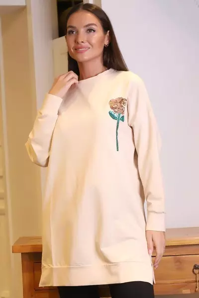 Bej Gül İşlemeli Tunik