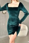 Zümrüt Yeşili Kadife Kumaş Yırtmaç Detaylı Uzun Kollu Mini Elbise