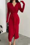 Kırmızı Kruvaze Yaka Uzun Kol Yırtmaç Detay Sandy Kumaş Midi Elbise