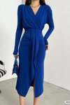 Saks Mavisi Kruvaze Yaka Uzun Kol Yırtmaç Detay Sandy Kumaş Midi Elbise