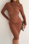 Kahverengi Taba Vanezia Kumaş Balıkçı Yaka Drapeli Midi Elbise