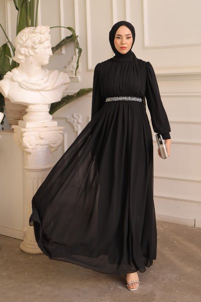 Siyah Pileli Uzun Abiye Elbise