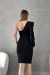 Tek Omuzlu Siyah Krep Kumaş Yarım Kalp Yaka Kuşak Detay Mini Abiye Elbise