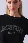Siyah Boston Yazılı Crop T-shirt