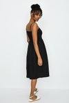 Siyah Askılı Gipe Detaylı Midi Elbise