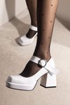 Beyaz Rugan Topuklu Ayakkabı