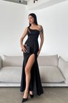 Siyah Tek Omuzlu Göğüsü Transparan Detay Scuba Kumaş Yırtmaçlı Uzun Abiye Elbise