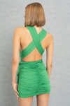 Sırt Dekolteli Kelly Green Farklı Bağlamalı Büzgülü Mini Abiye Elbise