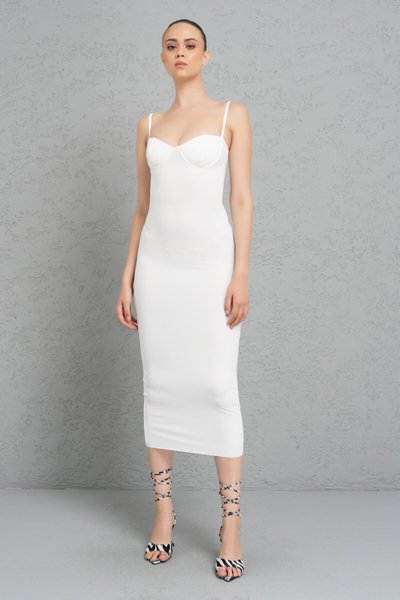 Askılı Beyaz G�öğüs Süngerli Vücudu Saran Midi Elbise