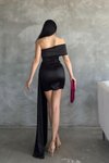 Siyah Saten Kumaş Kuyruklu Özel Tasarım Mini Abiye Elbise