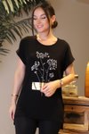 Siyah Çiçek Baskılı Kısa Kollu T-shirt