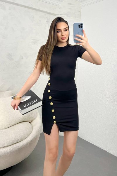 Siyah Burgu Kumaş Kısa Kollu Gold Düğme Detay Mini Elbise