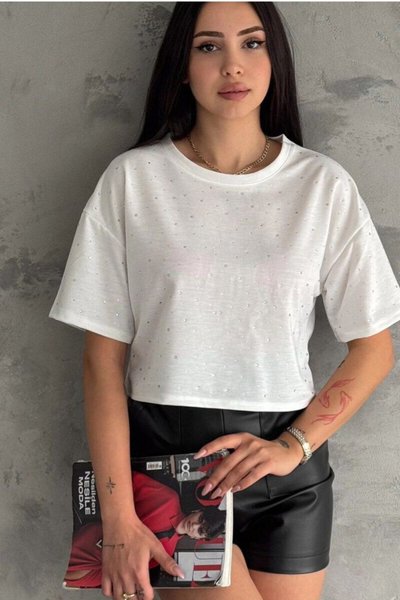 Beyaz Taşlı Bisiklet Yaka Kısa Kollu Oversize T-shirt