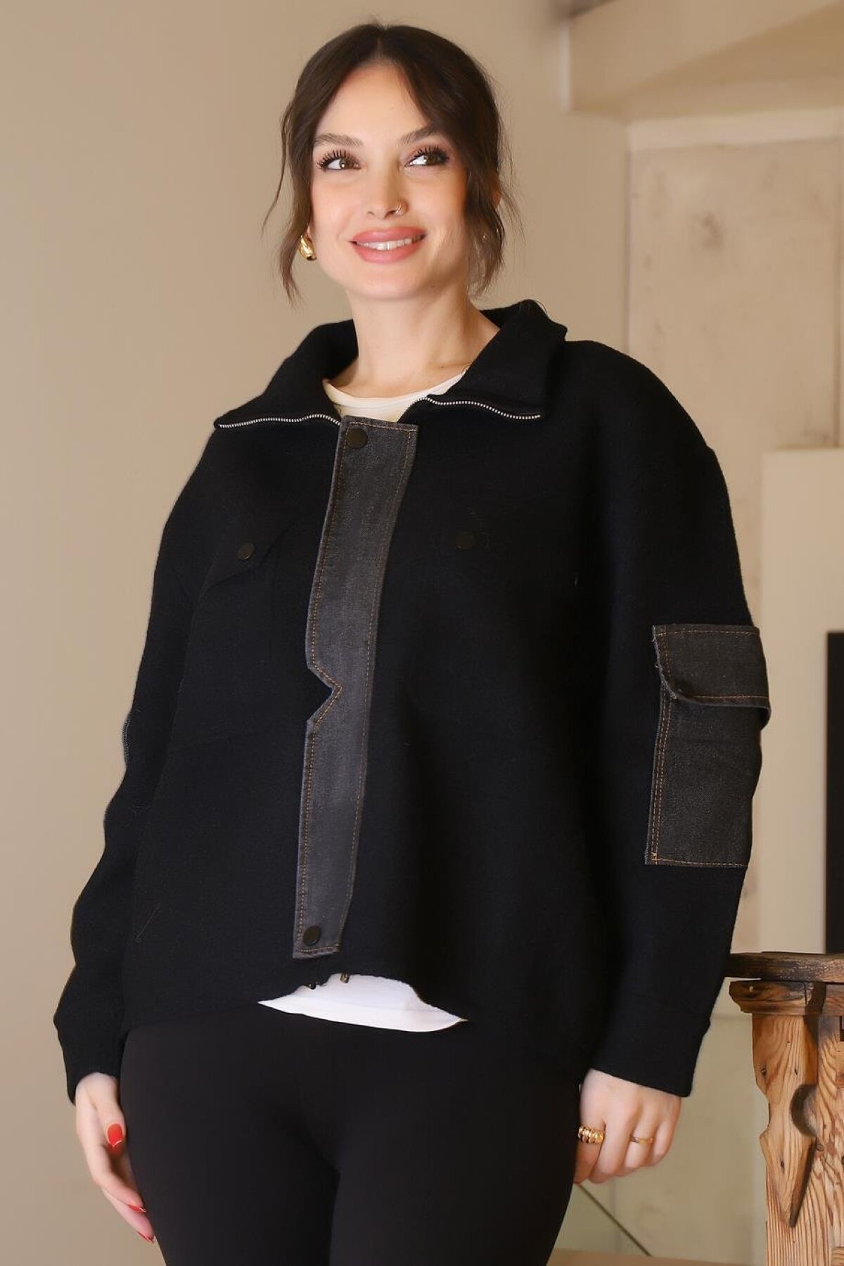 Black Sleeves Pocket Jacket - Robin