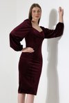 Mürdüm Prenses Kol Yırtmaç Detaylı Kalp Yaka Midi Boy Kadife Kumaş Elbise