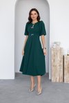 فستان ميدي بتفاصيل عقدة من قماش كريب باللون الأخضر الزمردي