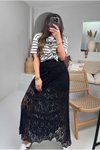 Siyah Dantel Parçalı Etek