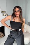 Siyah Kontrast Şerit Askı Detay Crop