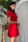 Kırmızı İç Astarlı Gizli Fermuarlı İnci Düğme Detaylı Arkası Fiyonklu Krep Kumaş Mini Elbise