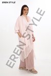 عباءة واسعة بتفاصيل حرير إيطالي بلون بودرة
