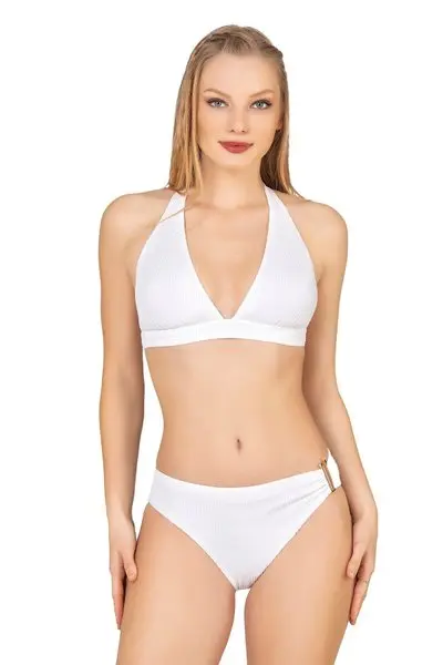 Beyaz Dokulu Aksesuarlı Bikini Takım