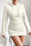Ekru Beyaz Kapüşonlu Yanları Büzgülü Basic Trend Mini Elbise