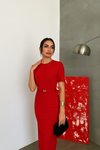 Kırmızı Bisiklet Yaka Kemer Detaylı Kısa Kol Krep Kumaş Midi Abiye Elbise