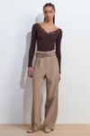 Çağla Kemerli Cepli Pantolon